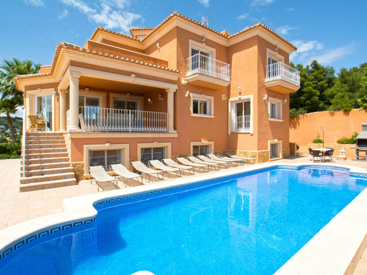 Villa Florencia – 9 chambres, piscine et vue mer à Calpe - Photo 1