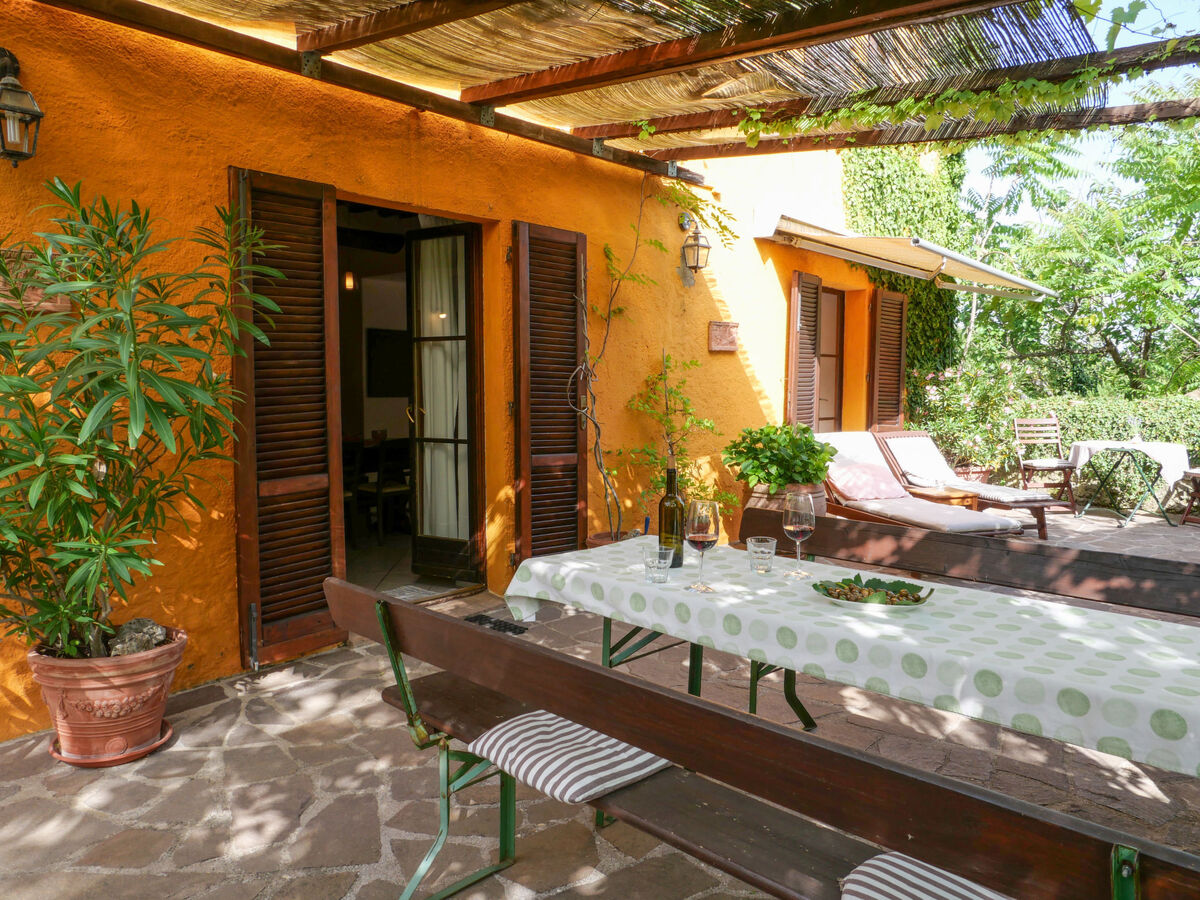 Pergola – Maison 3 chambres en forêt toscane, piscine - Photo 1