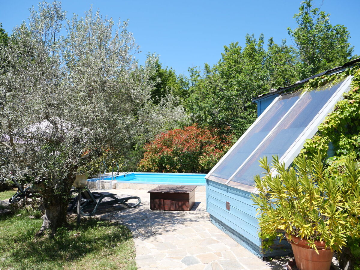 Pergola – Maison 3 chambres en forêt toscane, piscine - Photo 32
