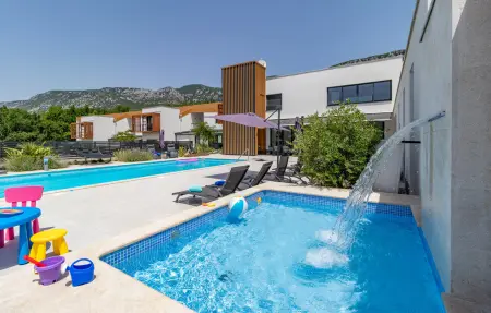 Location maison à Grizane