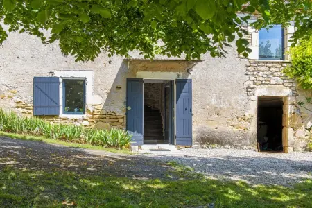 Gîte 1, Maison à Soturac avec Piscine Privée - Photo 3