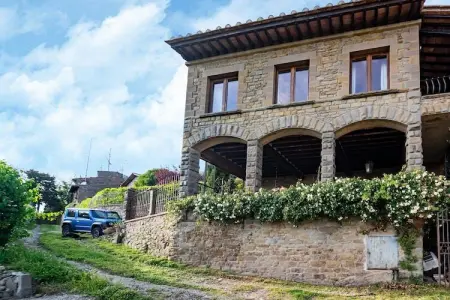 Location villa à Cortona, Villa avec vue sur le lac et spa