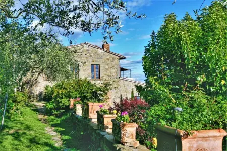 Villa Letizia avec piscine et jacuzzi face au lac Trasimène : photo 15