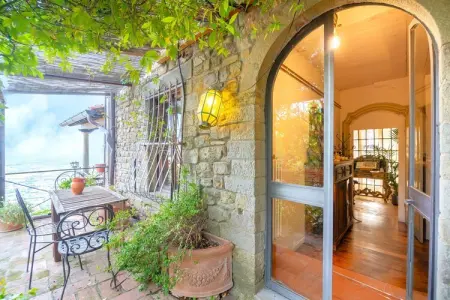 Villa Letizia avec piscine et jacuzzi face au lac Trasimène : photo 16