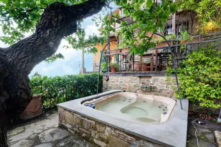 Villa Letizia avec piscine et jacuzzi face au lac Trasimène : photo 31