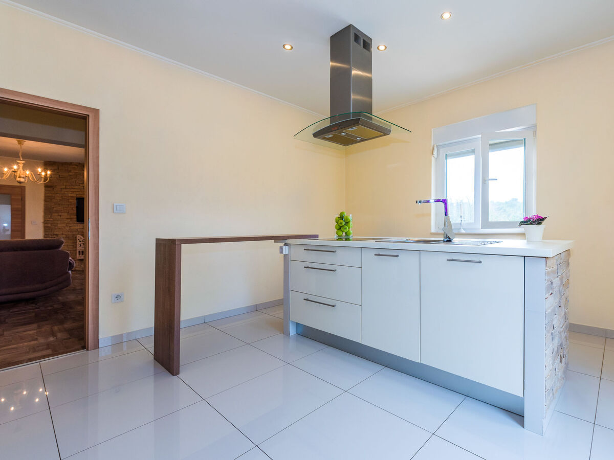 Maison Nina avec piscine privée à Šibenik - Photo 8