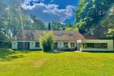 Location gite à Eindhout, Ferme rénovée avec piscine chauffée