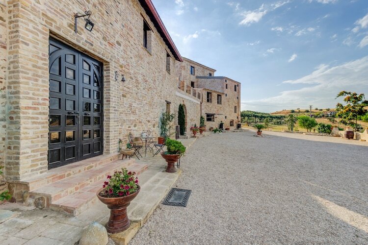 Casa Coloniale : maison 5 chambres avec jardin à Mosciano - Photo 1