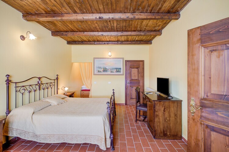 Casa Coloniale : maison 5 chambres avec jardin à Mosciano - Photo 16