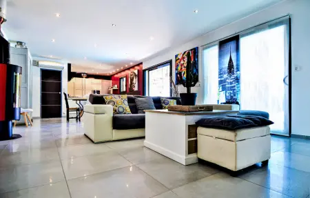 Maison 4 chambres avec piscine privée près d'Avignon : photo 3