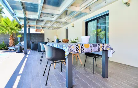 Maison 4 chambres avec piscine privée près d'Avignon : photo 8