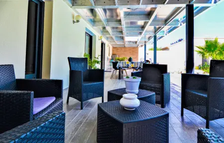 Maison 4 chambres avec piscine privée près d'Avignon : photo 12