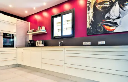 Maison 4 chambres avec piscine privée près d'Avignon : photo 14