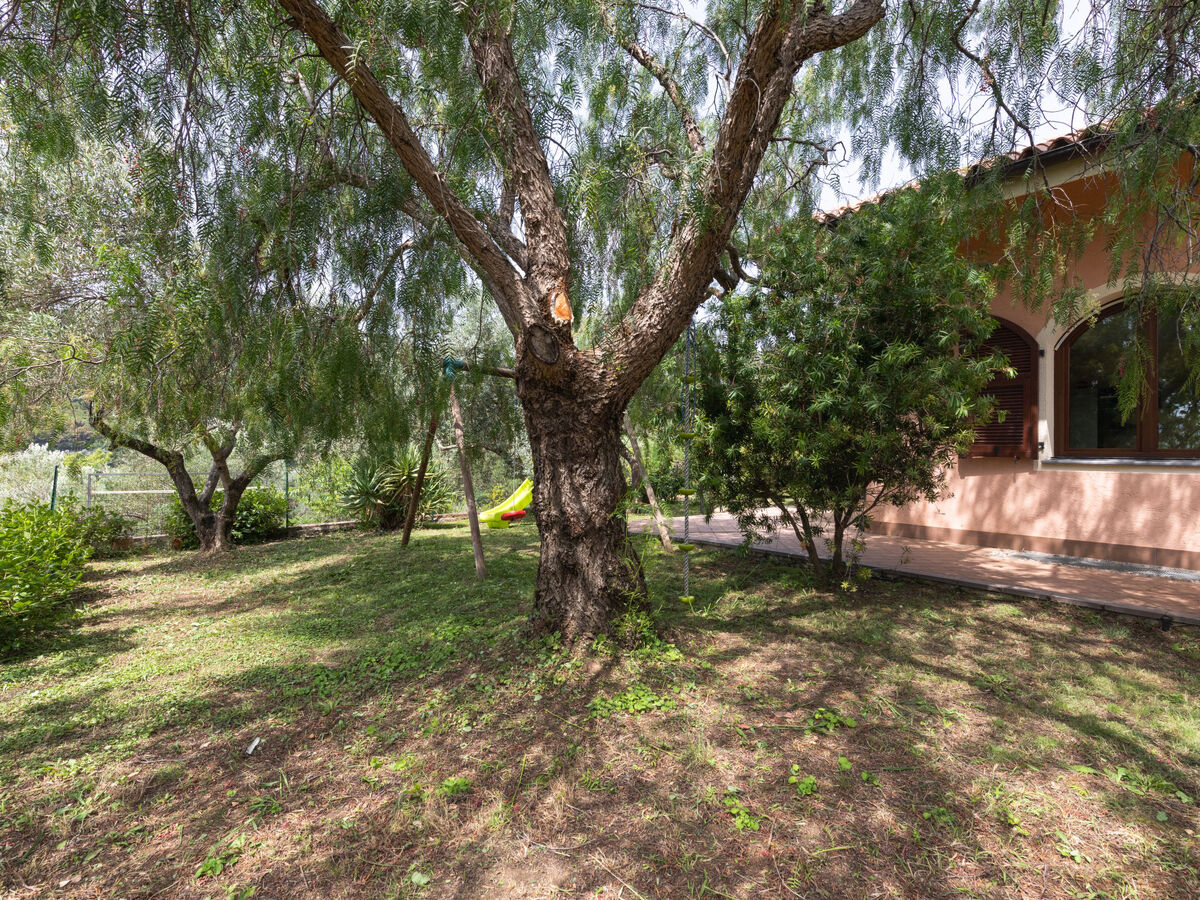 Villa Trabbia, maison 6 personnes avec grand jardin - Photo 5
