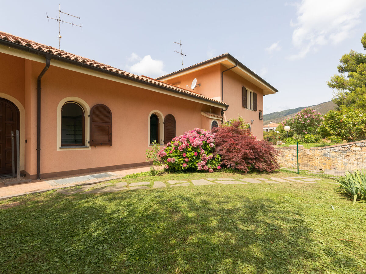 Villa Trabbia, maison 6 personnes avec grand jardin - Photo 24