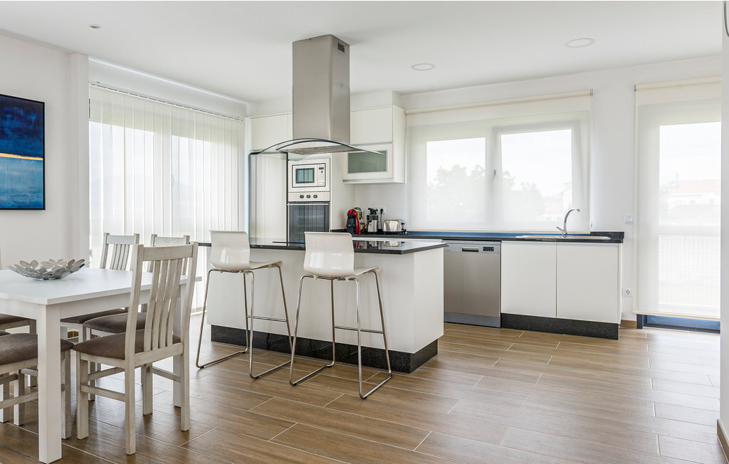Maison moderne avec jardin et piscine privée, Noia - Photo 5