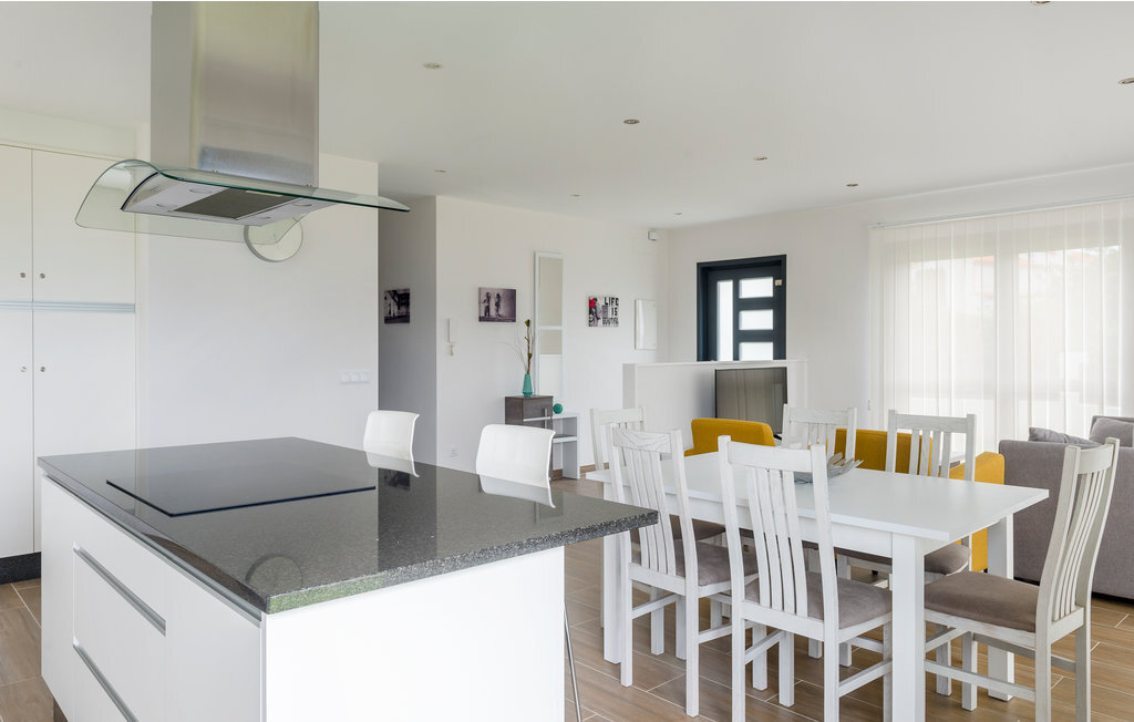 Maison moderne avec jardin et piscine privée, Noia - Photo 6