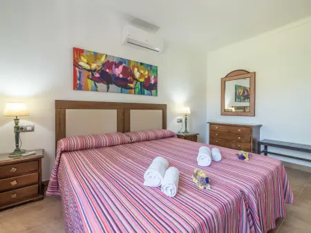 Pintor Beach House – maison avec piscine à 100 m de la plage : photo 15