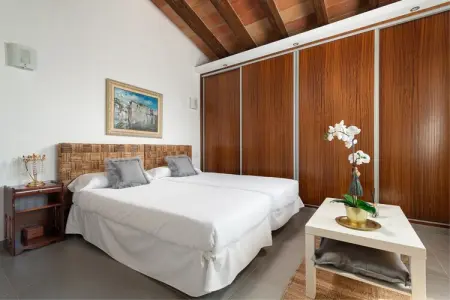 Villa Bellpuig à Artà : piscine, jacuzzi et pierre : photo 5