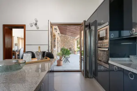 Villa Bellpuig à Artà : piscine, jacuzzi et pierre : photo 28