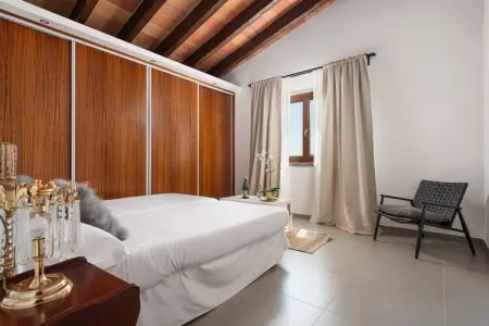 Villa Bellpuig à Artà : piscine, jacuzzi et pierre : photo 32