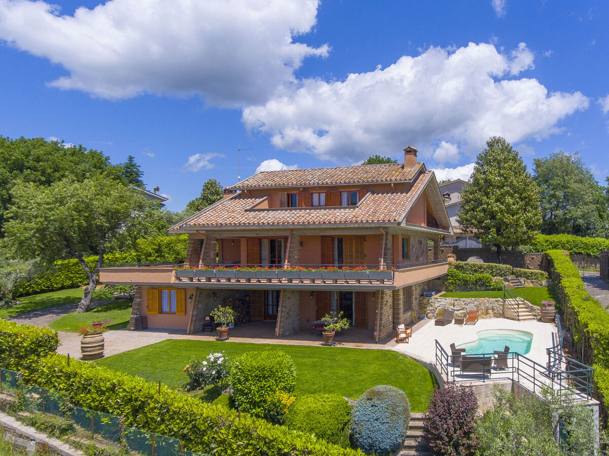 Villa Carolina – 450 m² avec piscine au Lago di Vico - Photo 29