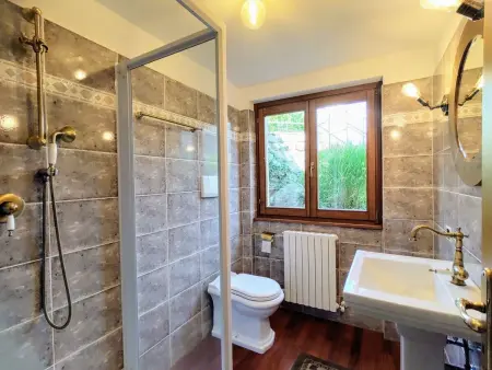 Villa Massimo – Maison 3 étages avec piscine, vue lac : photo 19