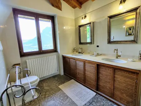 Villa Massimo – Maison 3 étages avec piscine, vue lac : photo 30
