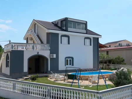 Maison Golic, 6 chambres avec piscine privée : photo 6