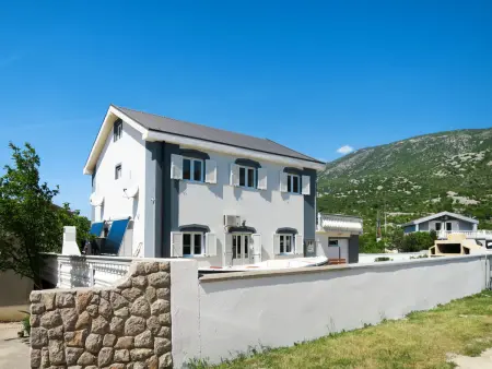 Maison Golic, 6 chambres avec piscine privée : photo 31