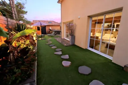 Villa Hélianthe à 100 m de la plage, spa et sauna : photo 13