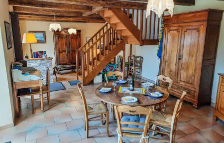 Maison en pierre rustique à Concarneau, 5 km de la mer : photo 4