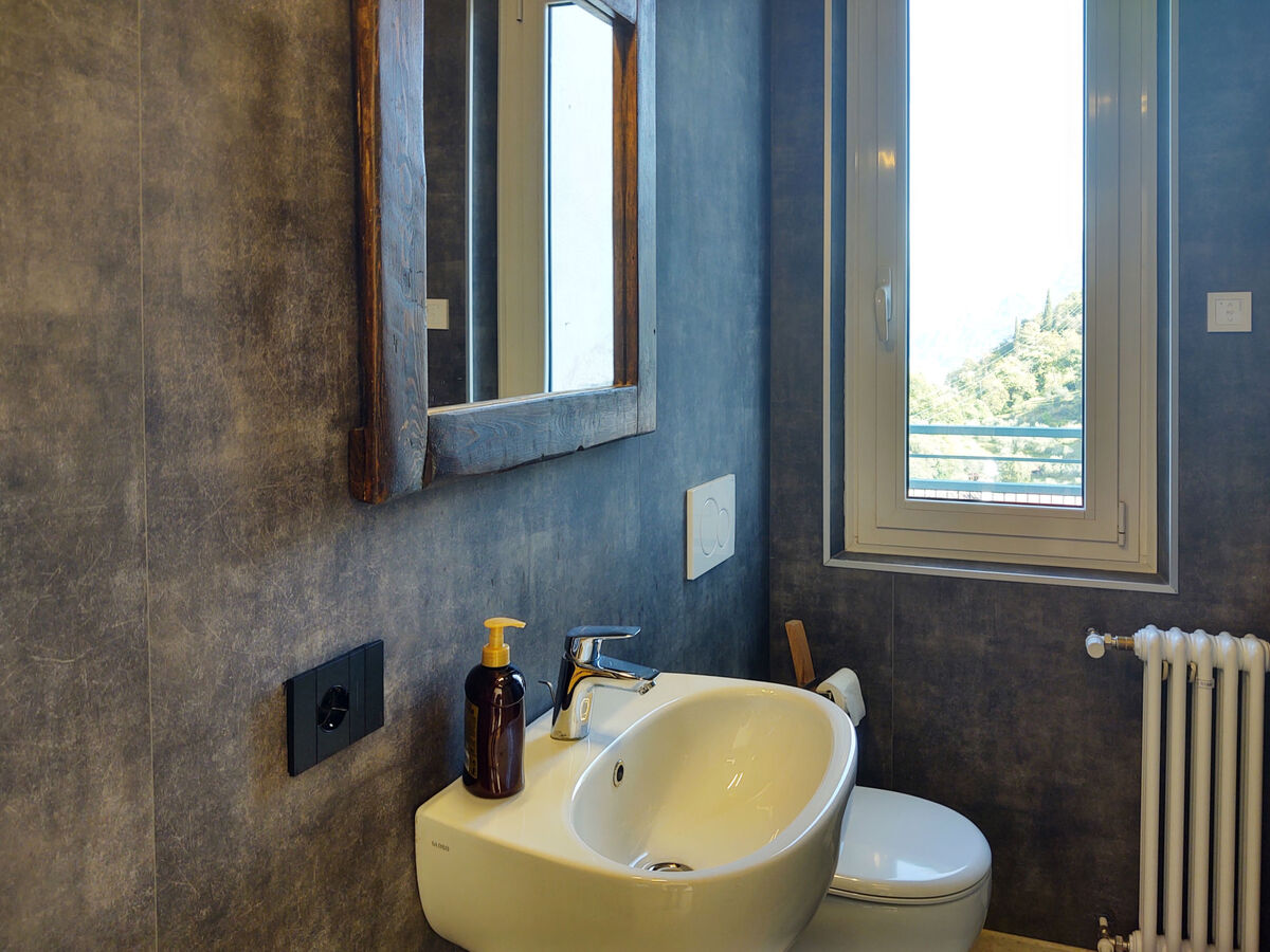 Villa Canonica à Varenna : maison 5 chambres avec vue lac - Photo 12