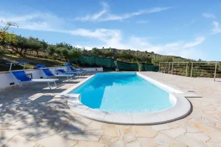 Casa Intera per 12 Persone, Villa en Sicile avec piscine - Photo 1