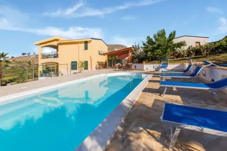 Casa Intera per 12 Persone, Villa en Sicile avec piscine - Photo 9