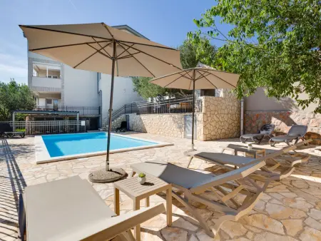 Maison 16 pers., piscine privée et vue mer à Maslenica : photo 2