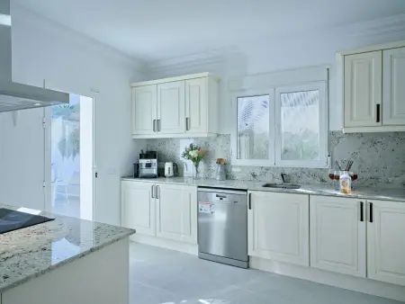Villa Ewa – 200 m² avec piscine haricot à Javea : photo 17