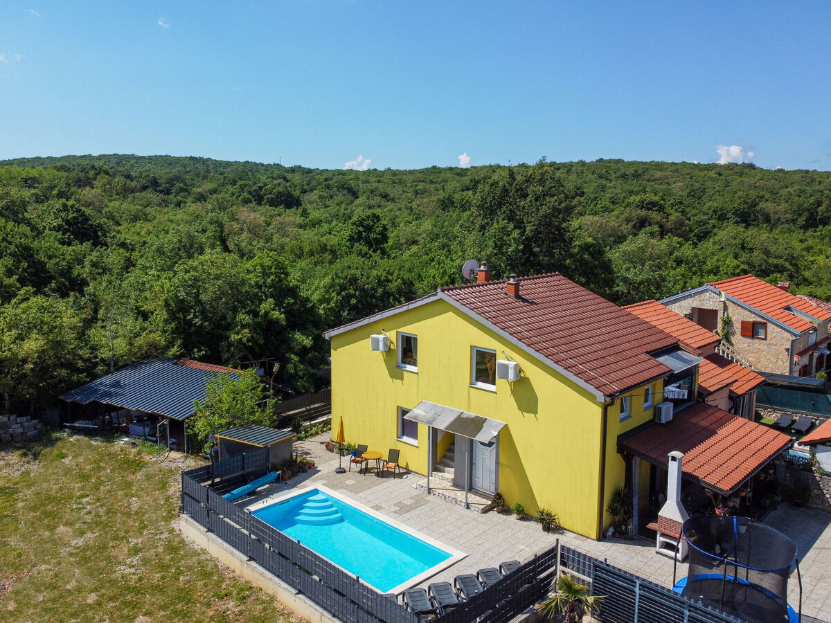 Radmila : Maison 5 chambres avec piscine à Šilo - Photo 3