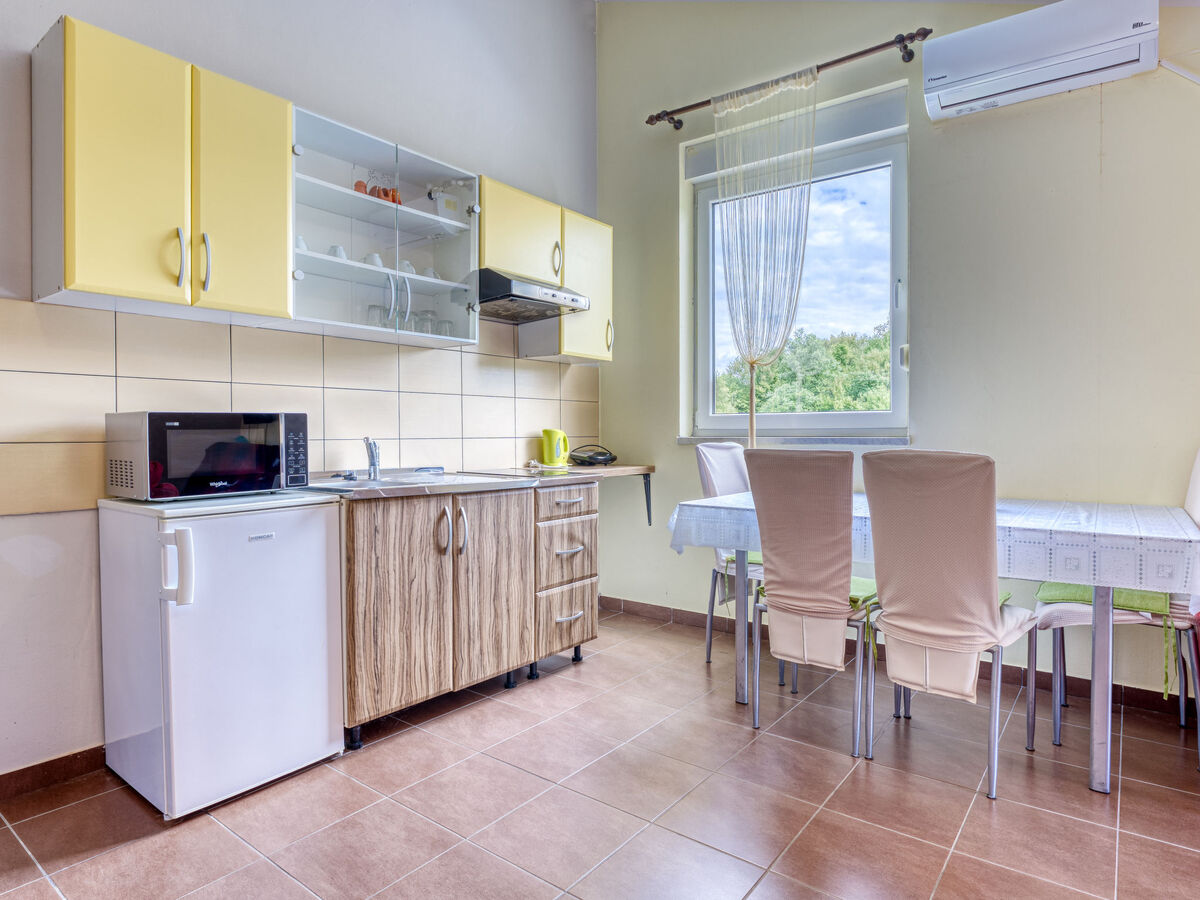 Radmila : Maison 5 chambres avec piscine à Šilo - Photo 5