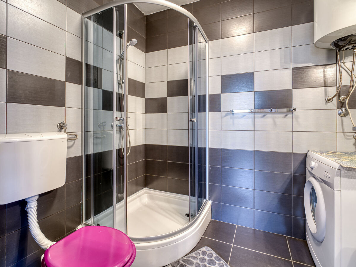 Radmila : Maison 5 chambres avec piscine à Šilo - Photo 9