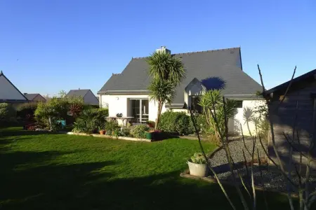 Maison avec jardin de palmiers près de la plage à Pleubian : photo 8