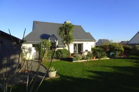 Maison avec jardin de palmiers près de la plage à Pleubian : photo 11
