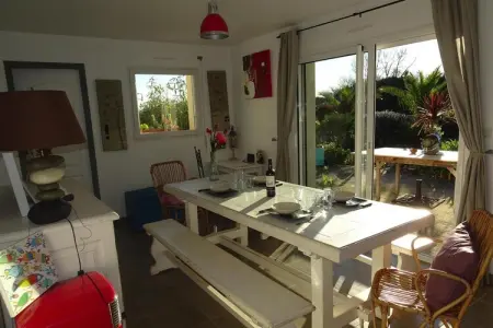 Maison avec jardin de palmiers près de la plage à Pleubian : photo 15