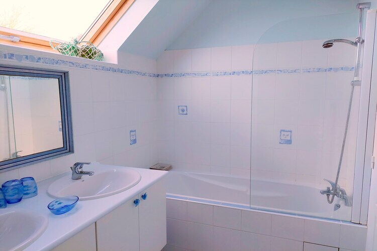Maison en granit 200 m de la mer, Lannilis - Photo 14