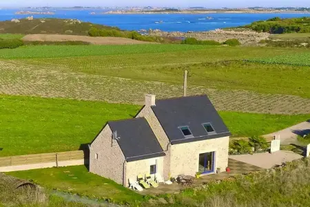 Ferienhaus mit teils Meerblick Cléder, Maison en pierre à Cleder près de Les Amiets - Photo 1