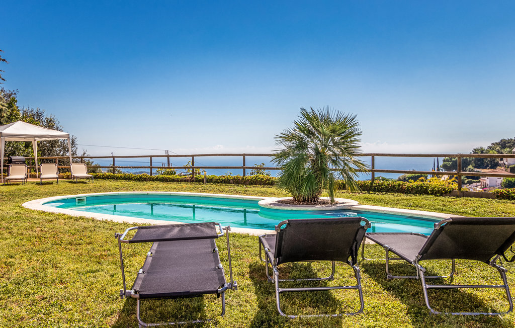 Maison 10 personnes à Sant Cebrià de Vallalta - Photo 1