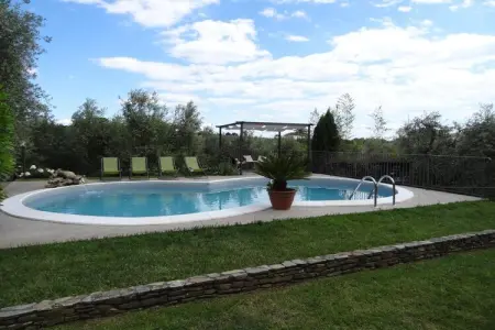 Maison XVIIe siècle rénovée avec piscine à Lamporecchio : photo 3