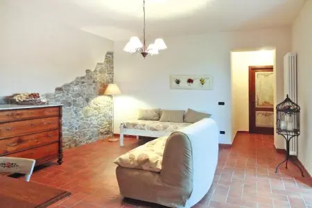 Maison XVIIe siècle rénovée avec piscine à Lamporecchio : photo 6