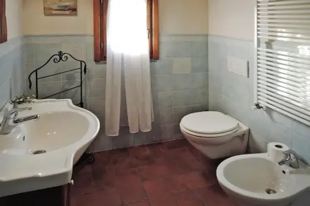 Maison XVIIe siècle rénovée avec piscine à Lamporecchio : photo 11