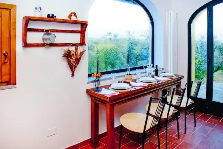 Maison XVIIe siècle rénovée avec piscine à Lamporecchio : photo 14